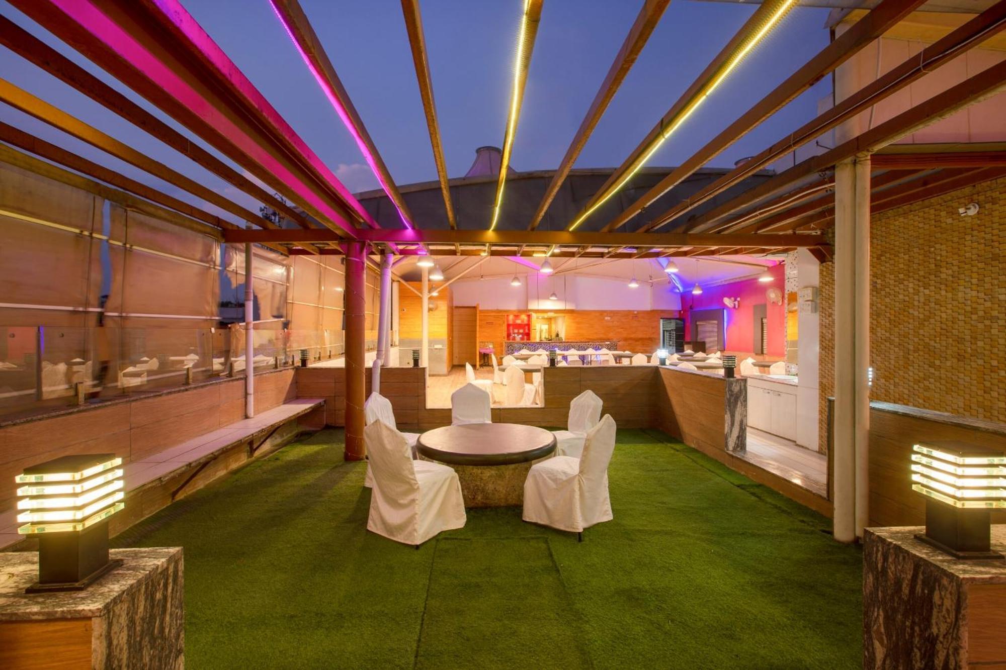 Super Townhouse Oak Jvh Hotel Μπανγκαλόρ Εξωτερικό φωτογραφία